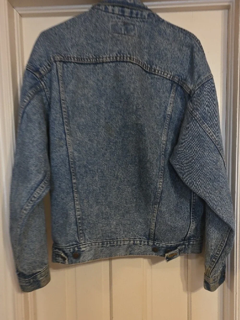 Vintage Levi's Light Blue Stonewashed Denim Jacket Size Medium